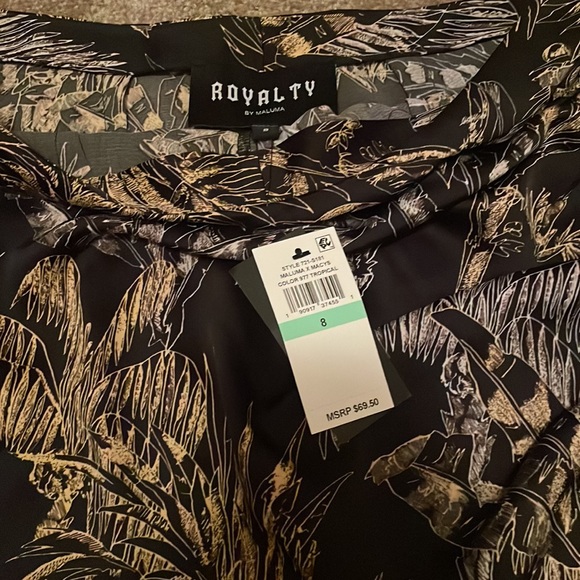 Royalty by maluma skort size 8 - Picture 2 of 3